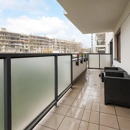 Sakura Deluxe Aparment By Bookinghost *