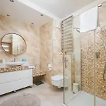 Sakura Deluxe Aparment By Bookinghost * Warschau