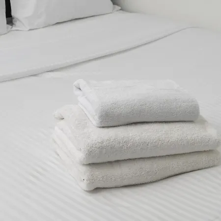 Sakura Deluxe Aparment By Bookinghost