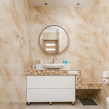Sakura Deluxe Aparment By Bookinghost Апартаменты Варшава