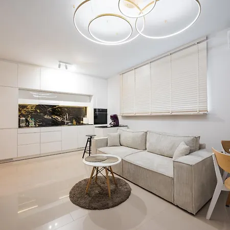 דירה Sakura Deluxe Aparment