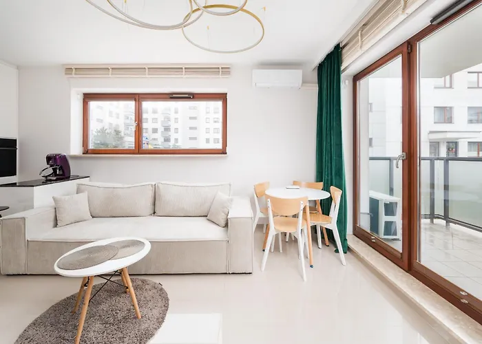 Apartament Sakura Deluxe Aparment By Bookinghost