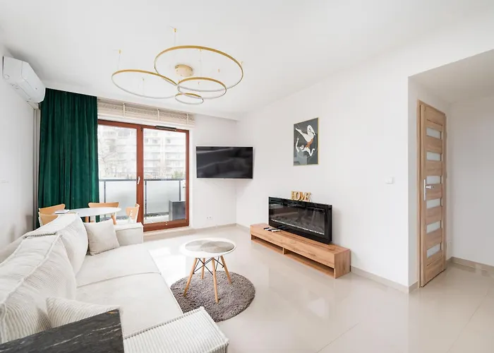 Apartament Sakura Deluxe Aparment By Bookinghost